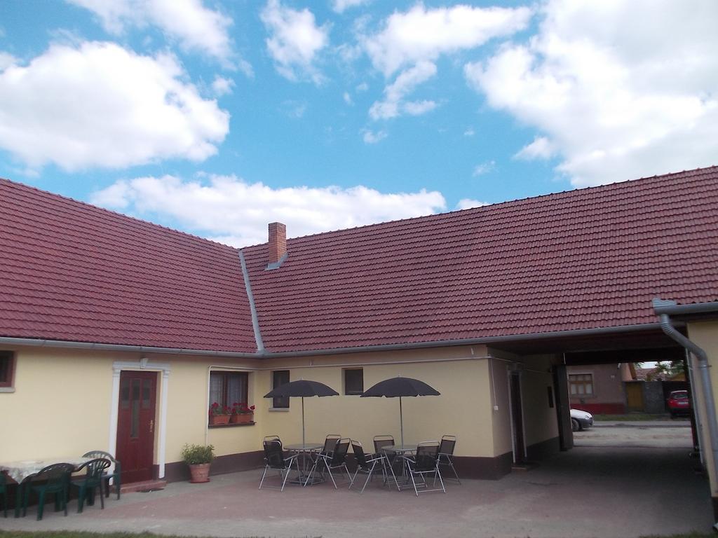 Helga Apartman Makó Kültér fotó